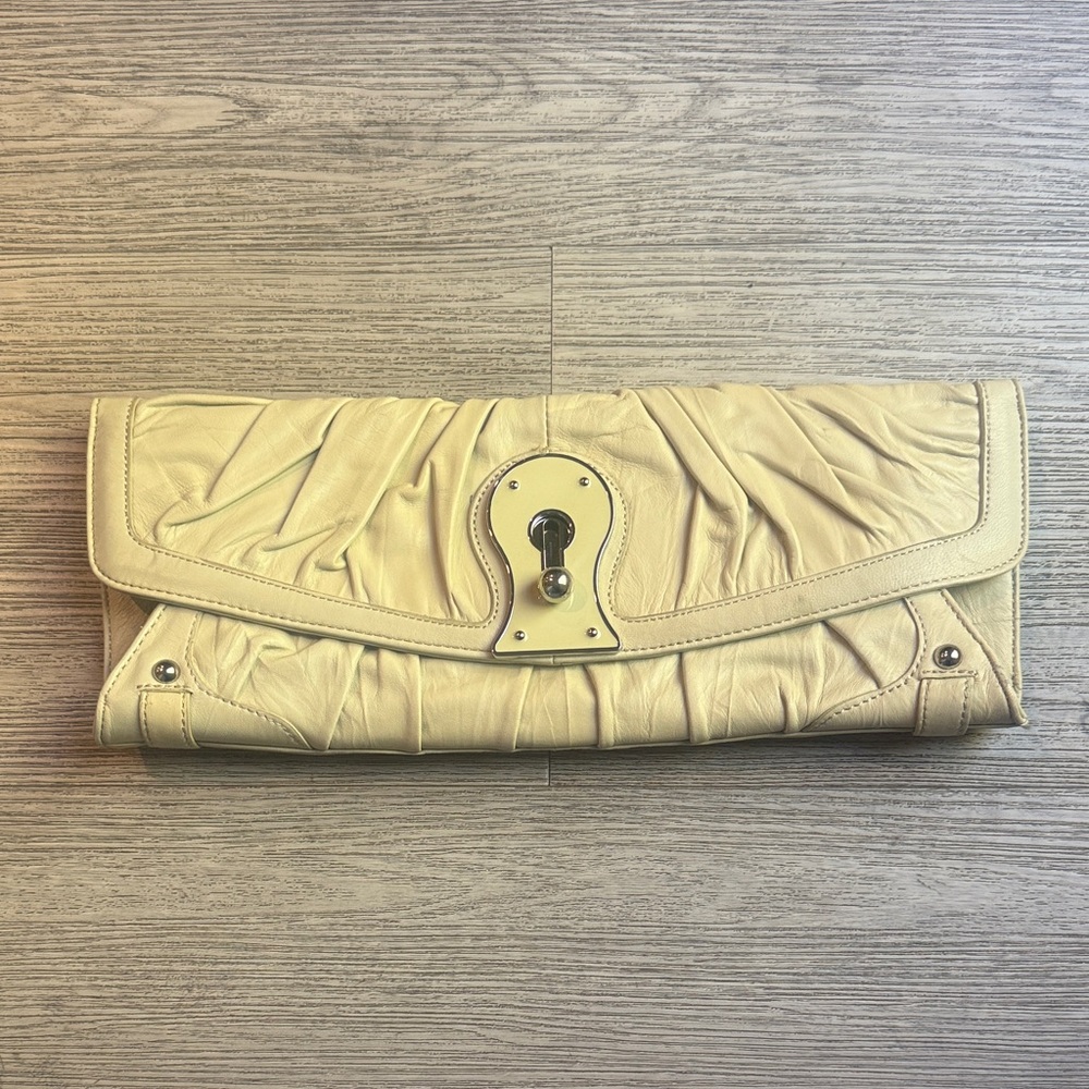 Vintage Steven Elegant Cream Clutch Bag